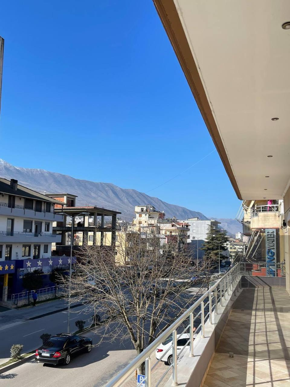 Bora Hotel Gjirokastër Exteriör bild