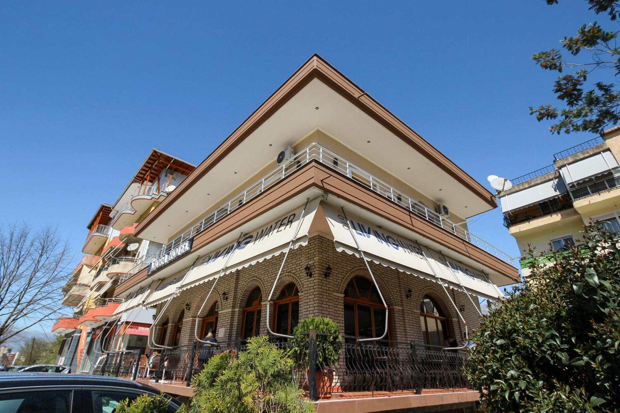 Bora Hotel Gjirokastër Exteriör bild